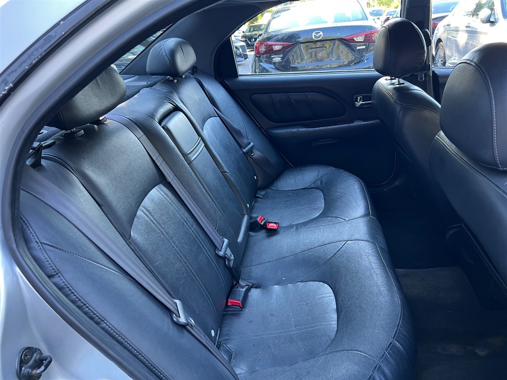 2005 Hyundai Sonata GLS photo