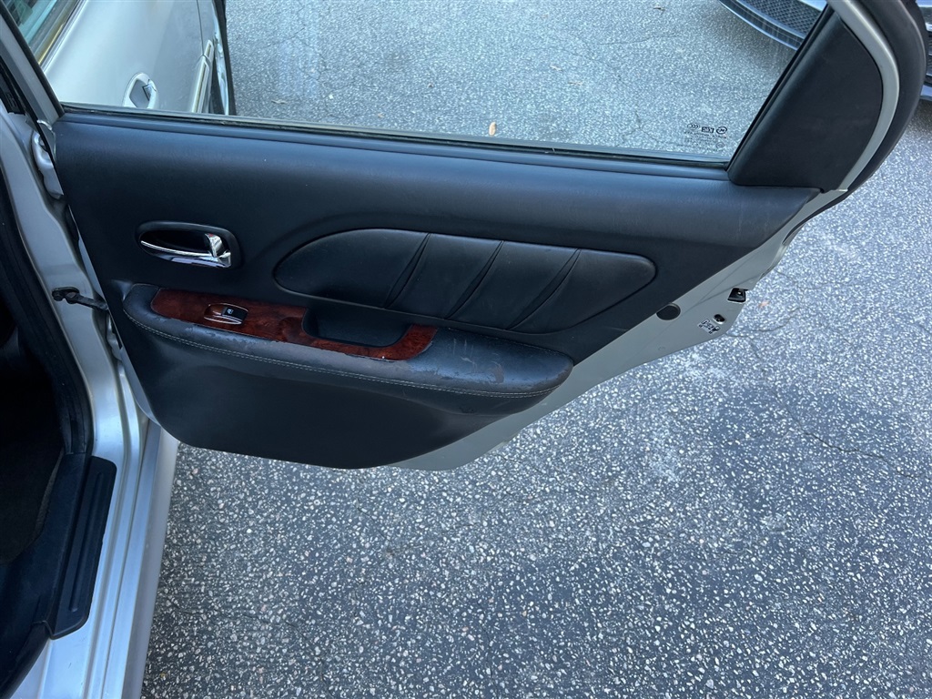 2005 Hyundai Sonata GLS photo