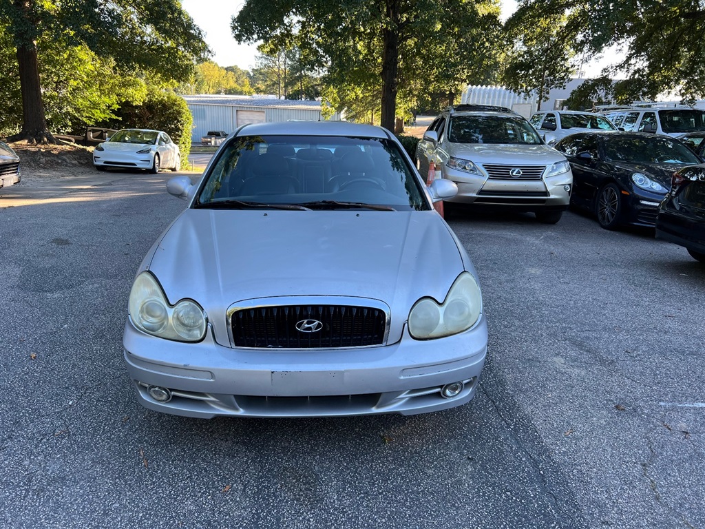 2005 Hyundai Sonata GLS photo