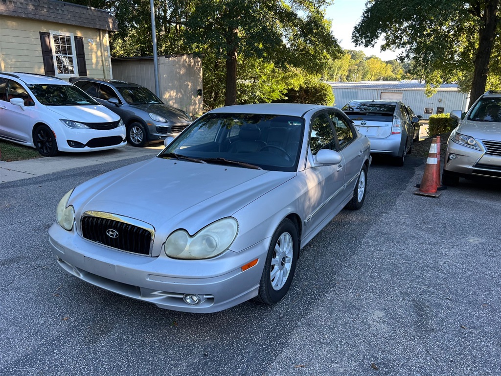 2005 Hyundai Sonata GLS photo