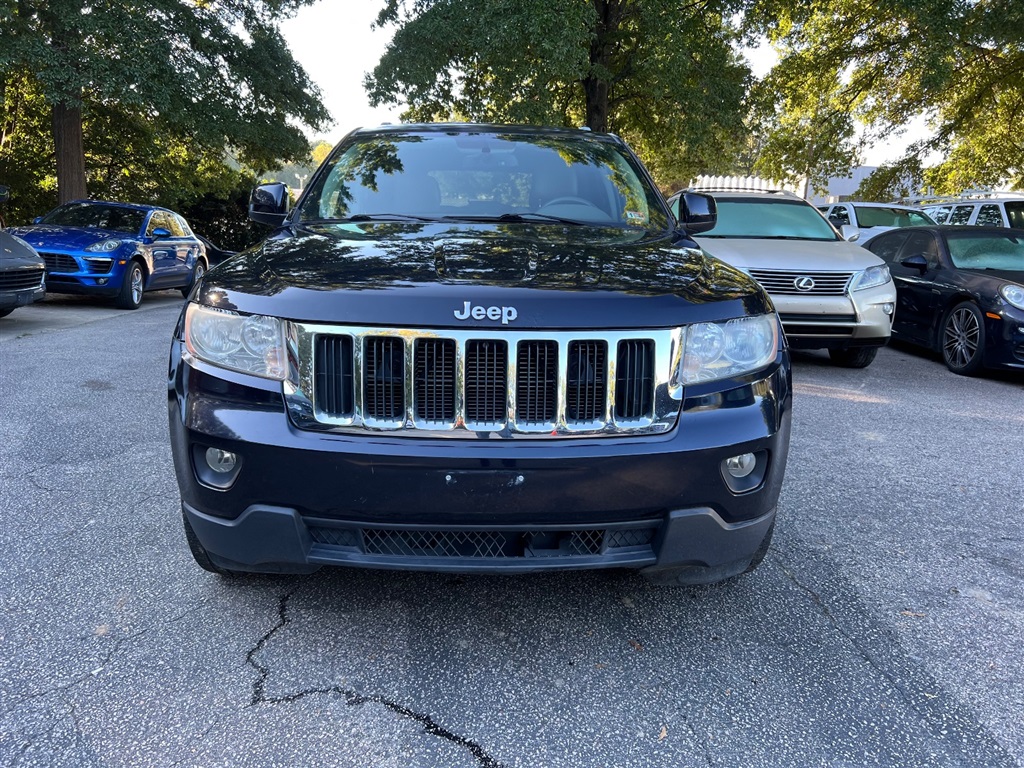 2011 Jeep Grand Cherokee Laredo photo