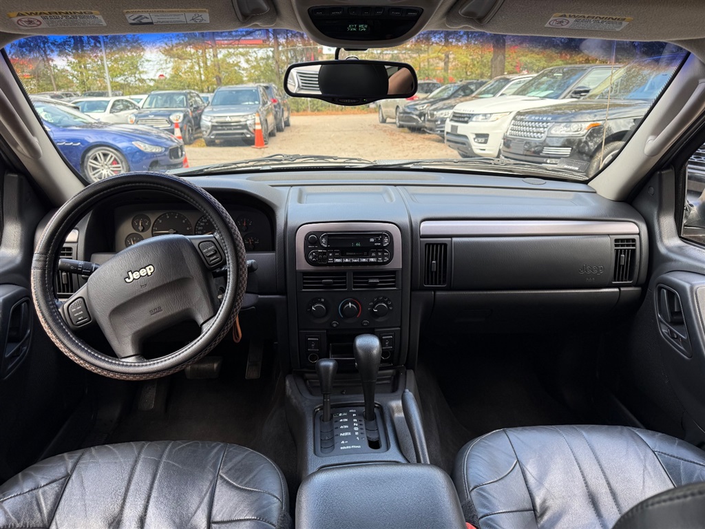 2002 Jeep Grand Cherokee Laredo photo