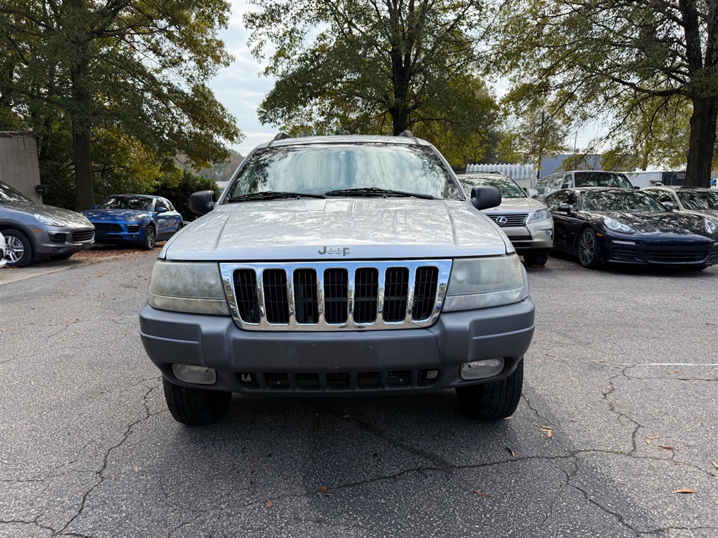 2002 Jeep Grand Cherokee Laredo photo