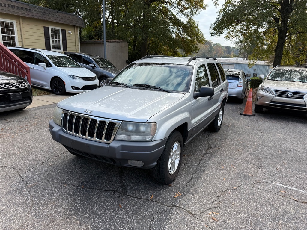 2002 Jeep Grand Cherokee Laredo photo