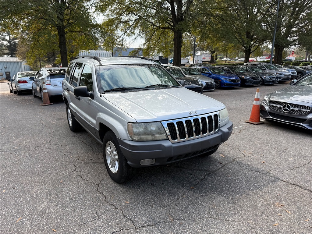 2002 Jeep Grand Cherokee Laredo photo