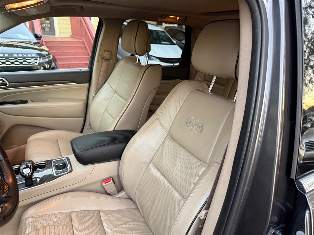 2014 Jeep Grand Cherokee Overland photo