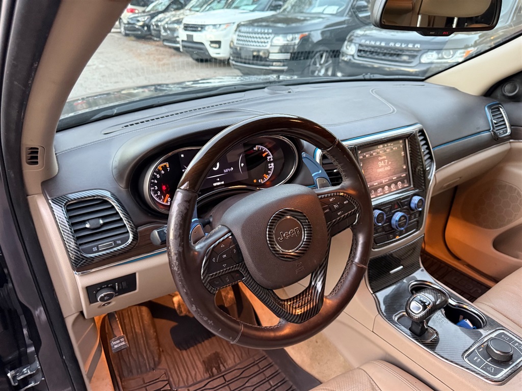 2014 Jeep Grand Cherokee Overland photo