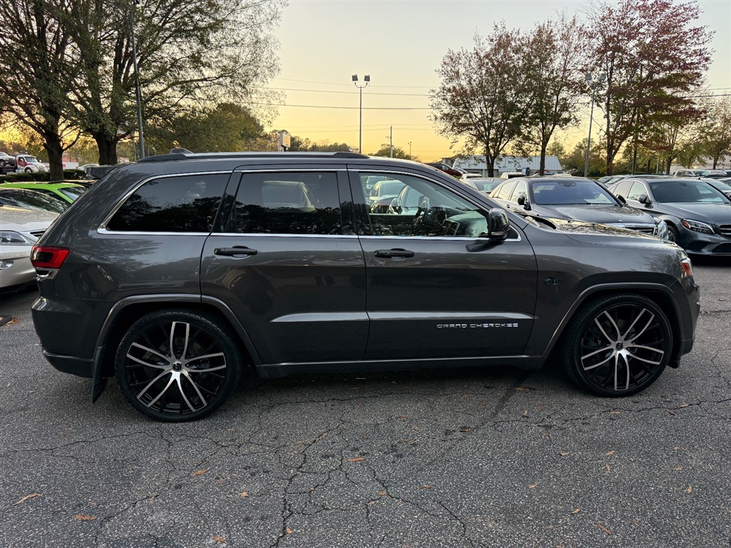 2014 Jeep Grand Cherokee Overland photo