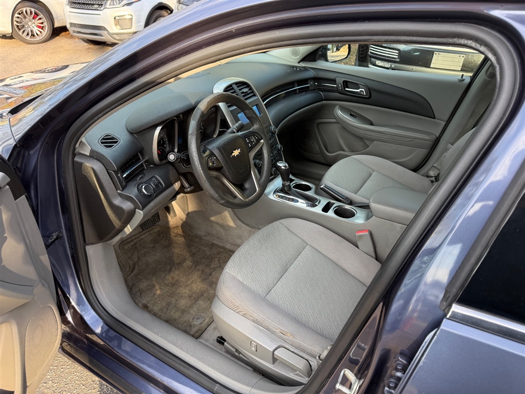 2014 Chevrolet Malibu LS photo