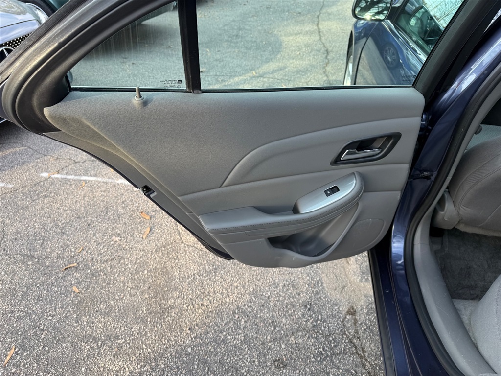 2014 Chevrolet Malibu LS photo