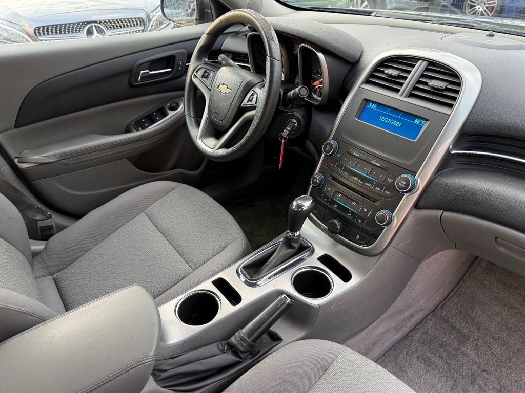 2014 Chevrolet Malibu LS photo