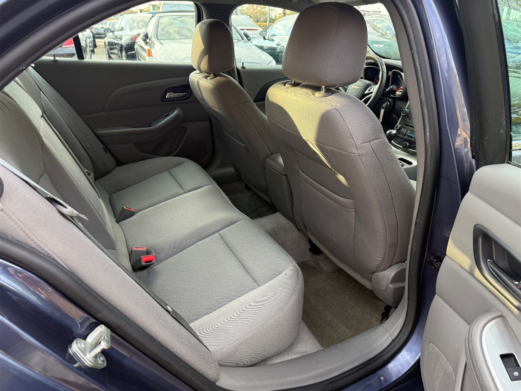 2014 Chevrolet Malibu LS photo
