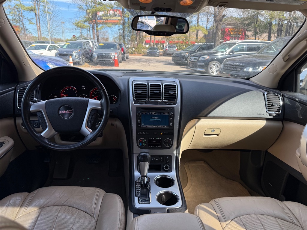 2010 GMC Acadia SLT-2 photo