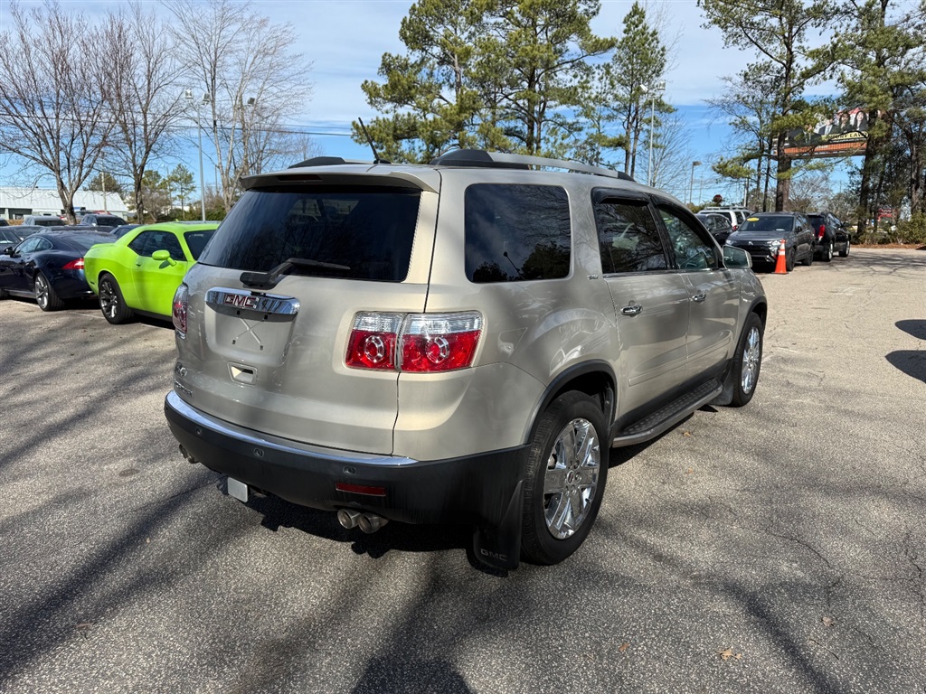 2010 GMC Acadia SLT-2 photo