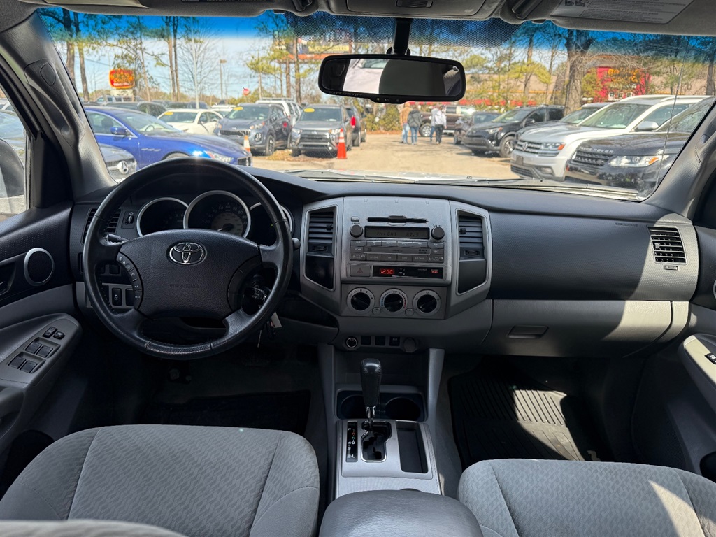 2011 Toyota Tacoma PreRunner V6 photo