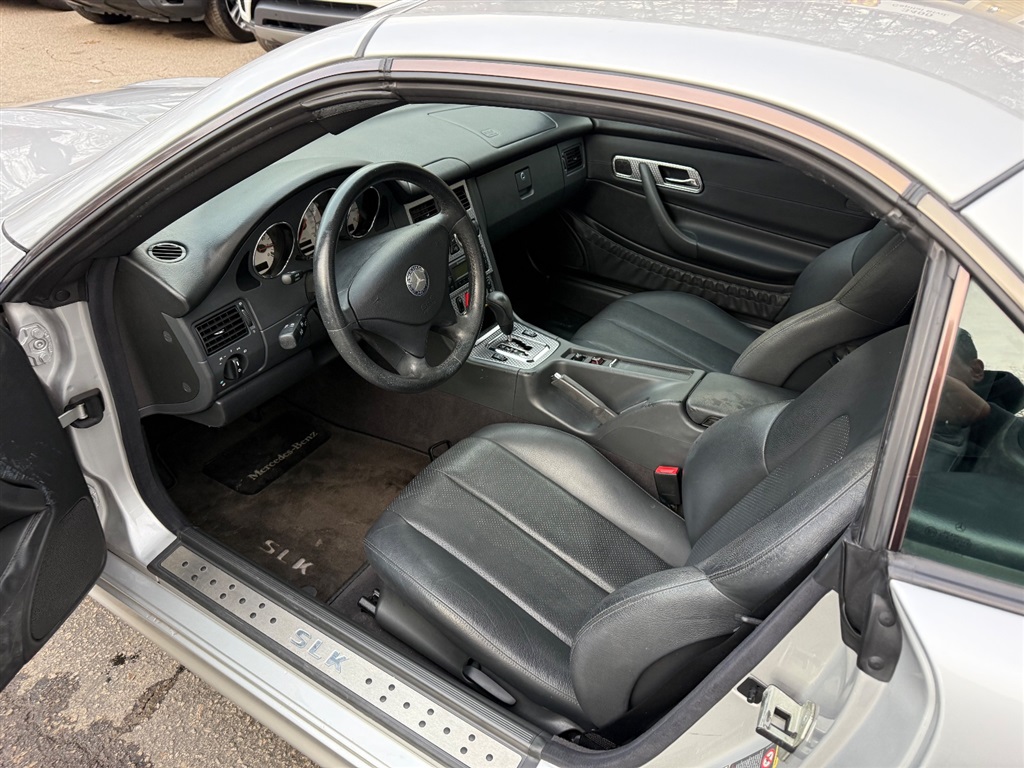 2003 Mercedes-Benz SLK-Class SLK230 photo