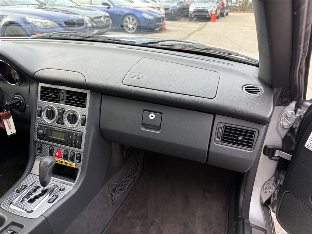 2003 Mercedes-Benz SLK-Class SLK230 photo