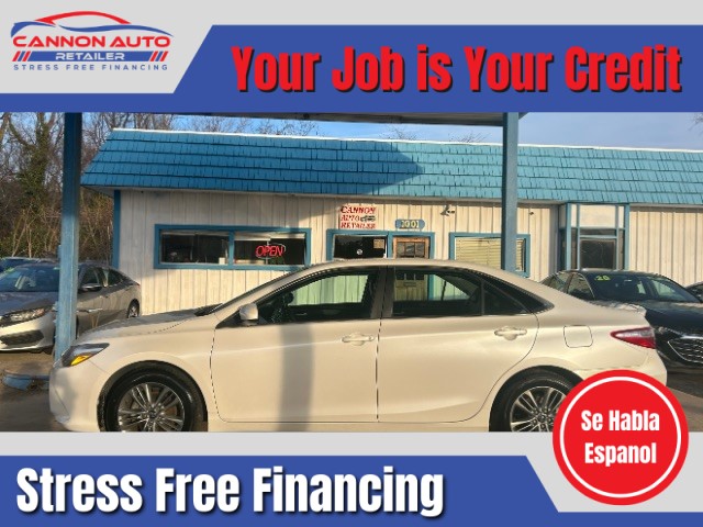 2017 Toyota Camry SE  photo