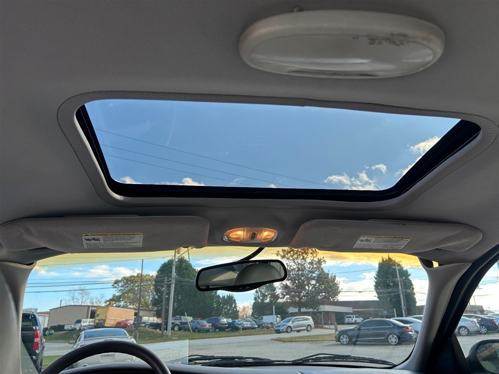 2004 Ford Taurus SES photo