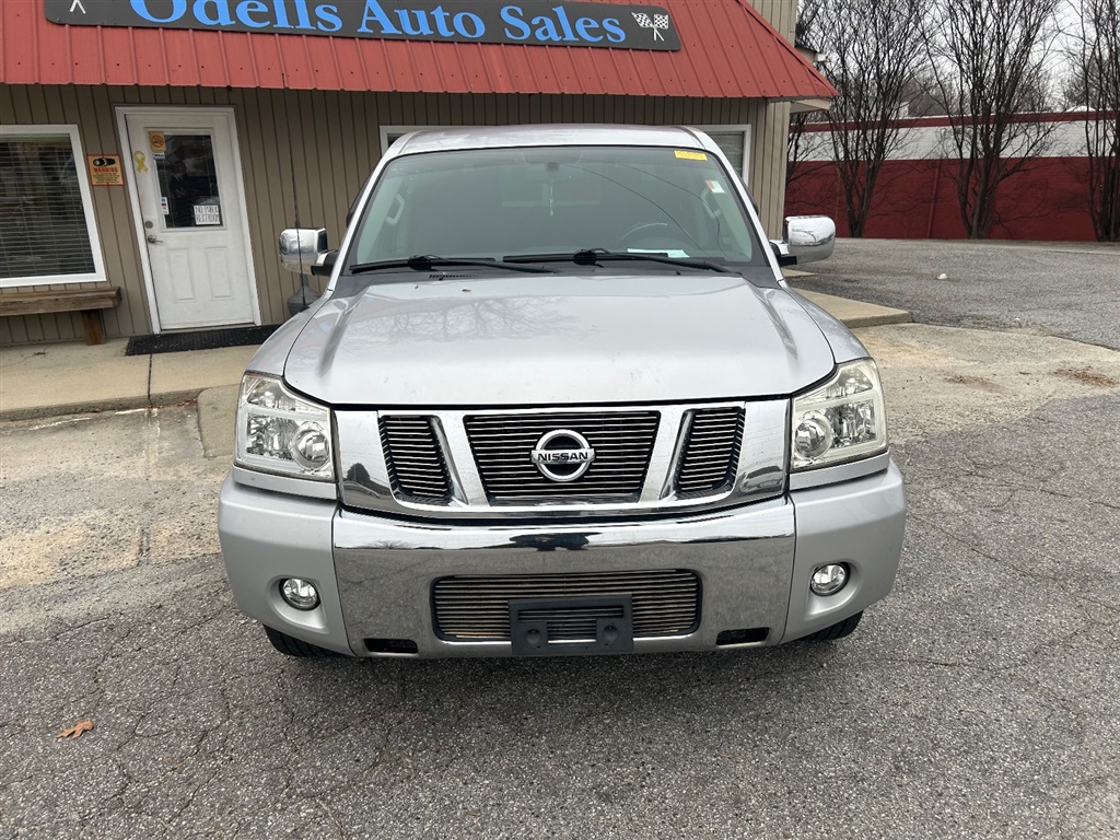 2012 Nissan Titan SV photo