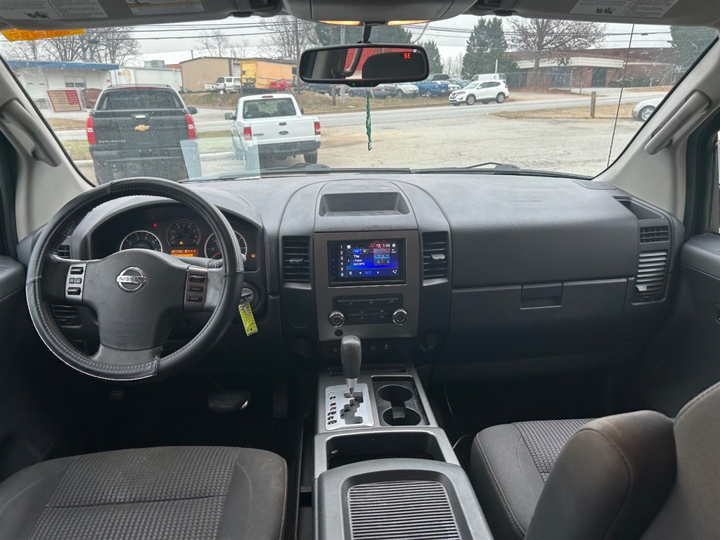 2012 Nissan Titan SV photo