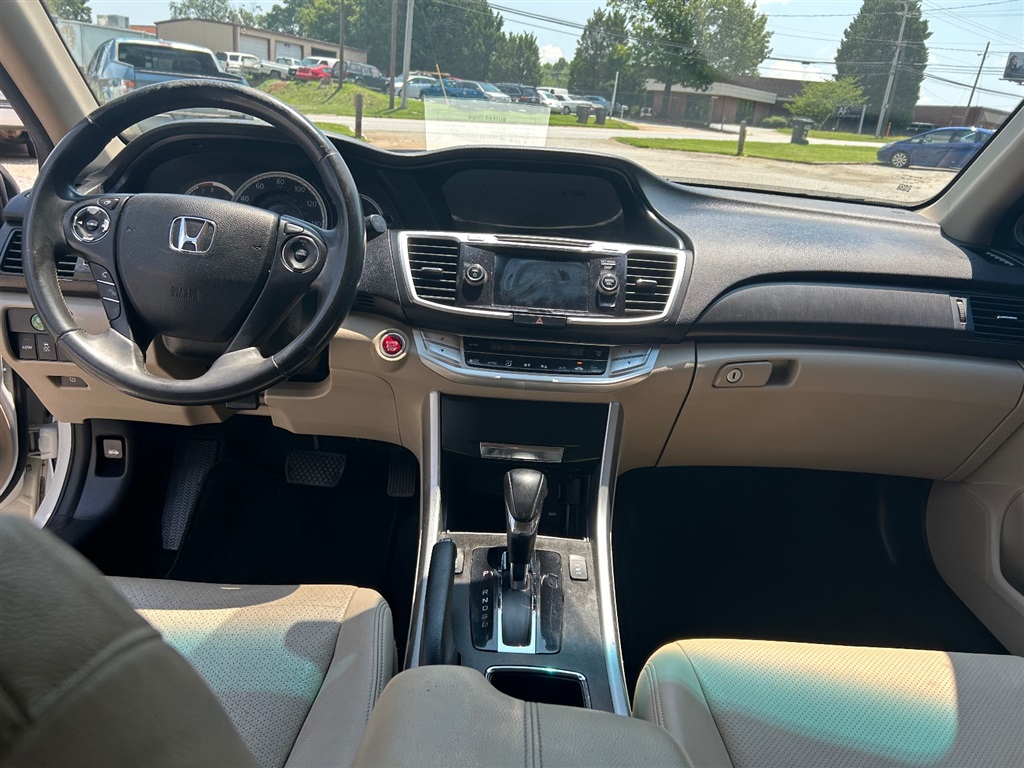 HondaAccord EX-L Sedan CVT6