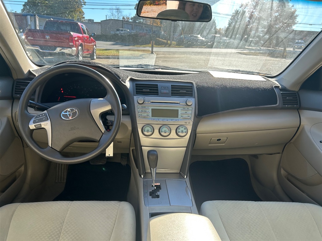 ToyotaCamry CE 5-spd AT6