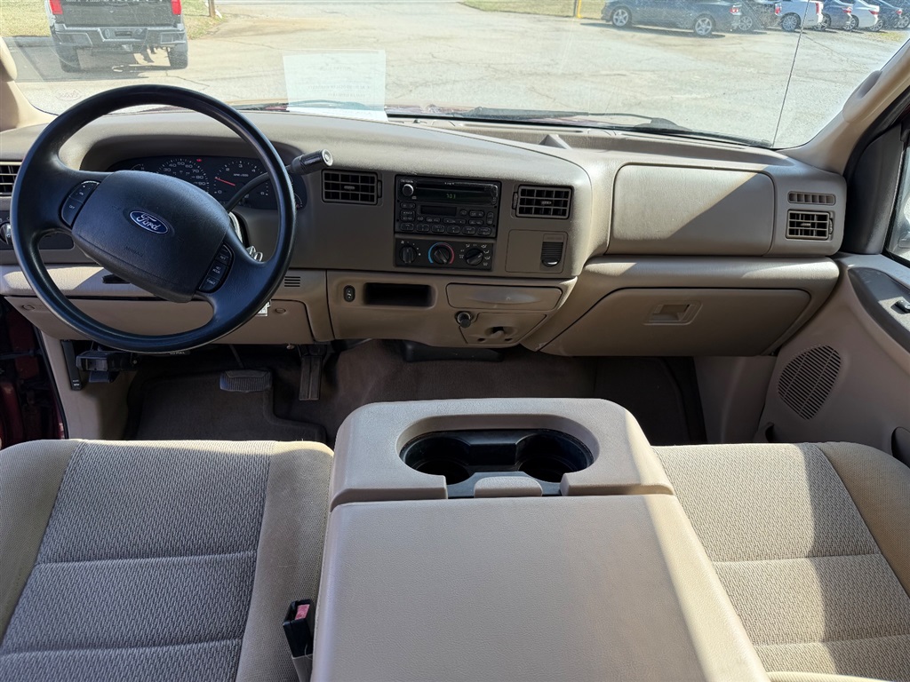 FordF-250 SD XLT Crew Cab 2WD6