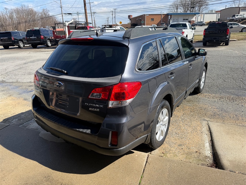 SubaruOutback 2.5i Limited3