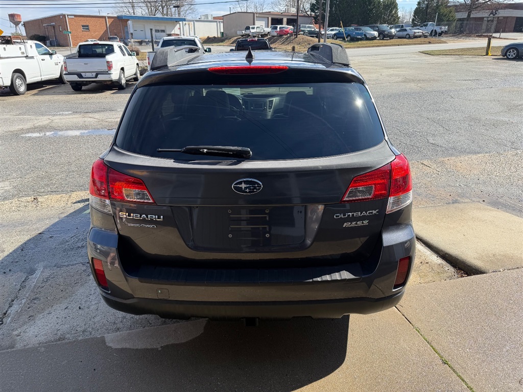 SubaruOutback 2.5i Limited4