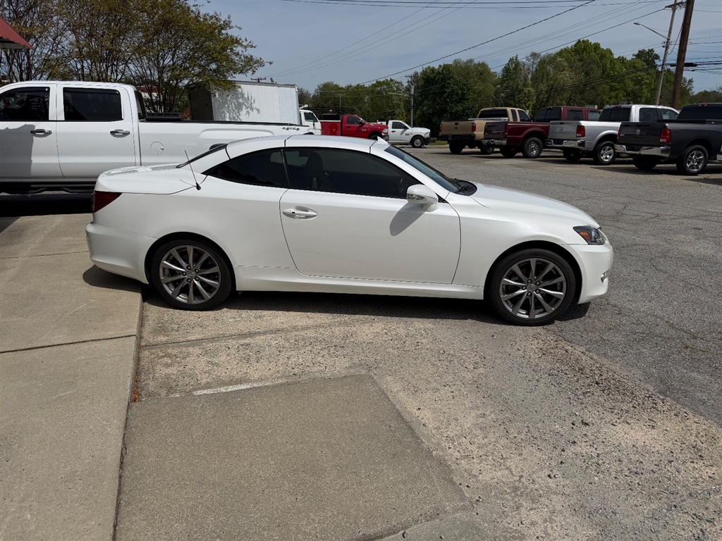 LexusIS C 2506