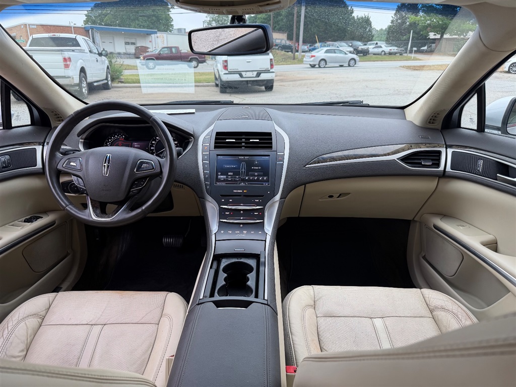 LincolnMKZ AWD8