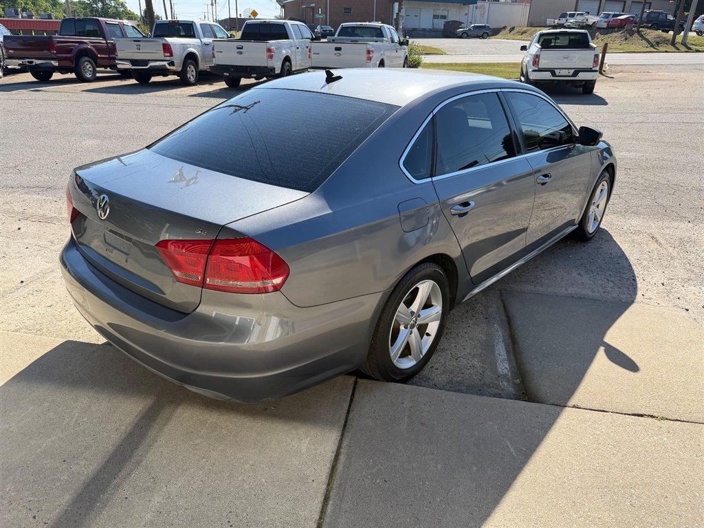 VolkswagenPassat 2.5L SE AT3