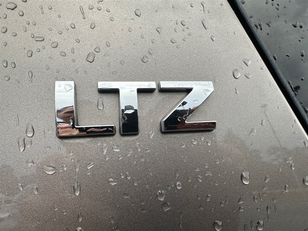 2013 Chevrolet Tahoe LTZ photo 4