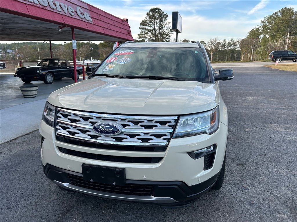 2018 Ford Explorer XLT photo 3