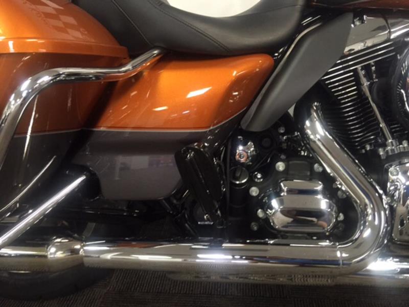 2015 Harley-Davidson   photo
