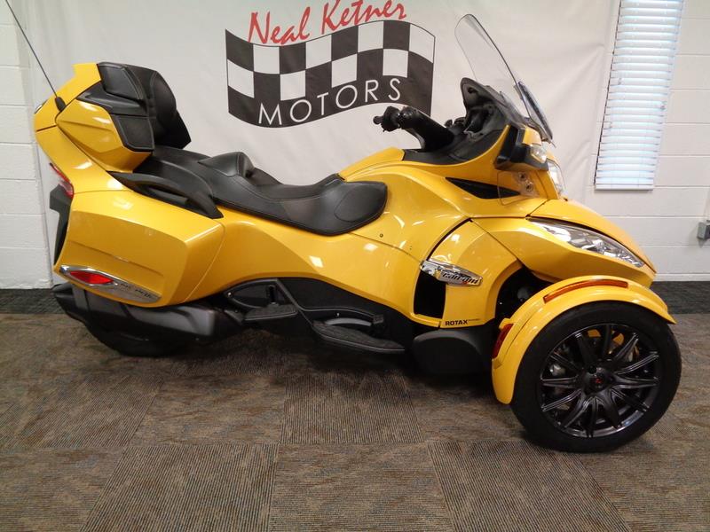 The 2013 Can-AM Spyder® RT-S SE5 
