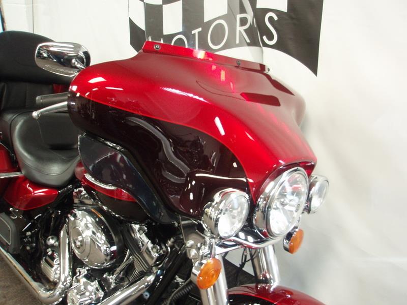 2013 Harley-Davidson FLHTK - Electra Glide® Ul  photo