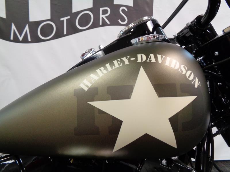 2016 Harley-Davidson FLSS - Softail Slim® S  photo