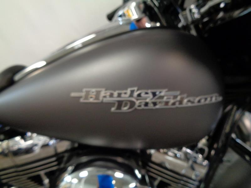 The 2016 Harley-Davidson FLHXS - Street Glide® Spe 
