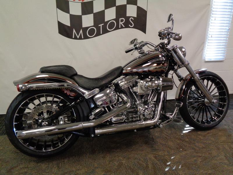 2014 Harley-Davidson FXSBSE - CVO™ Breakout&#  photo