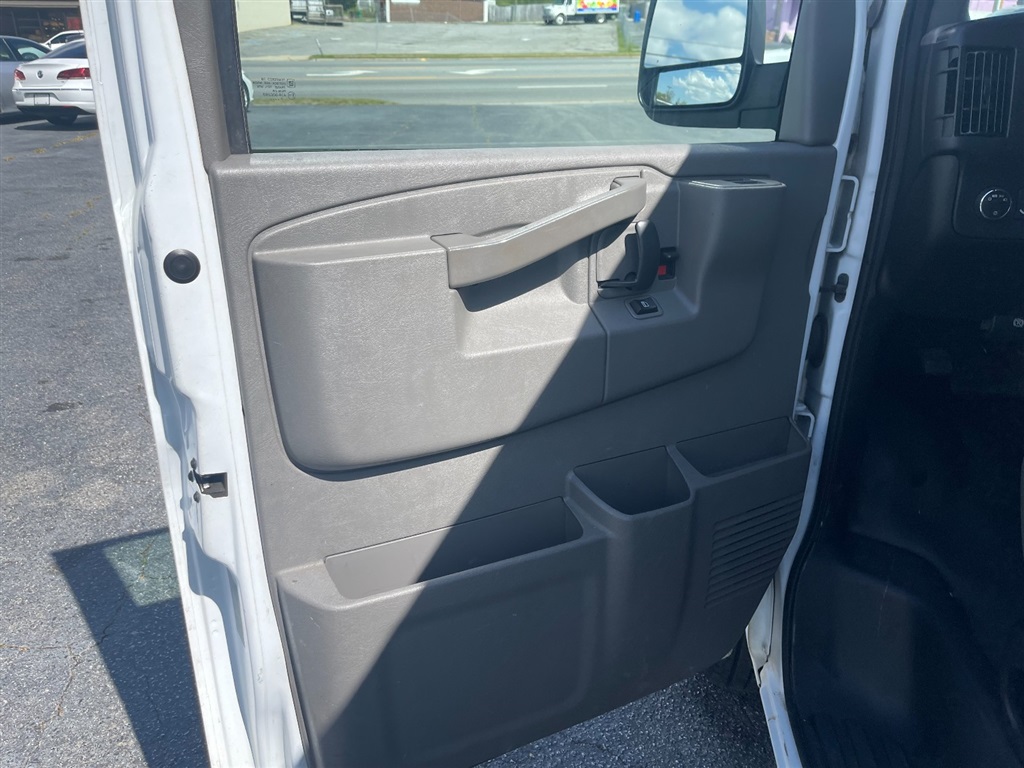 2017 Chevrolet Express 2500 Cargo Extended  photo