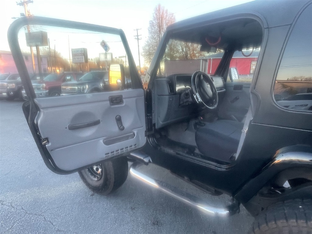 2001 Jeep Wrangler Sport photo