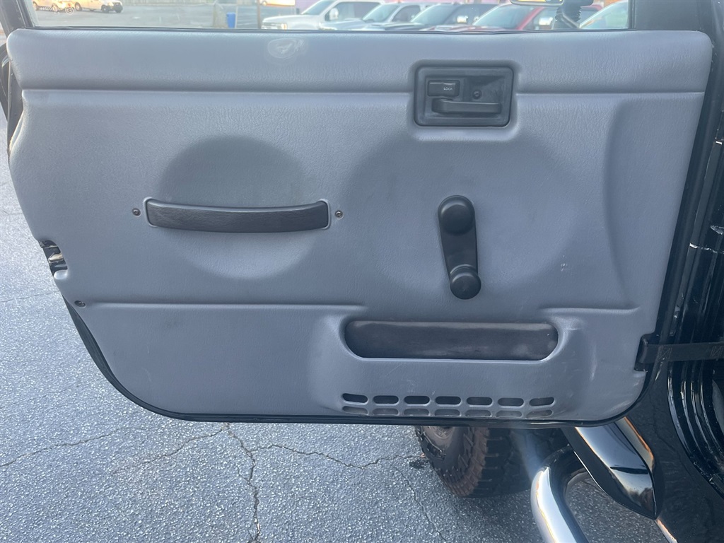 2001 Jeep Wrangler Sport photo