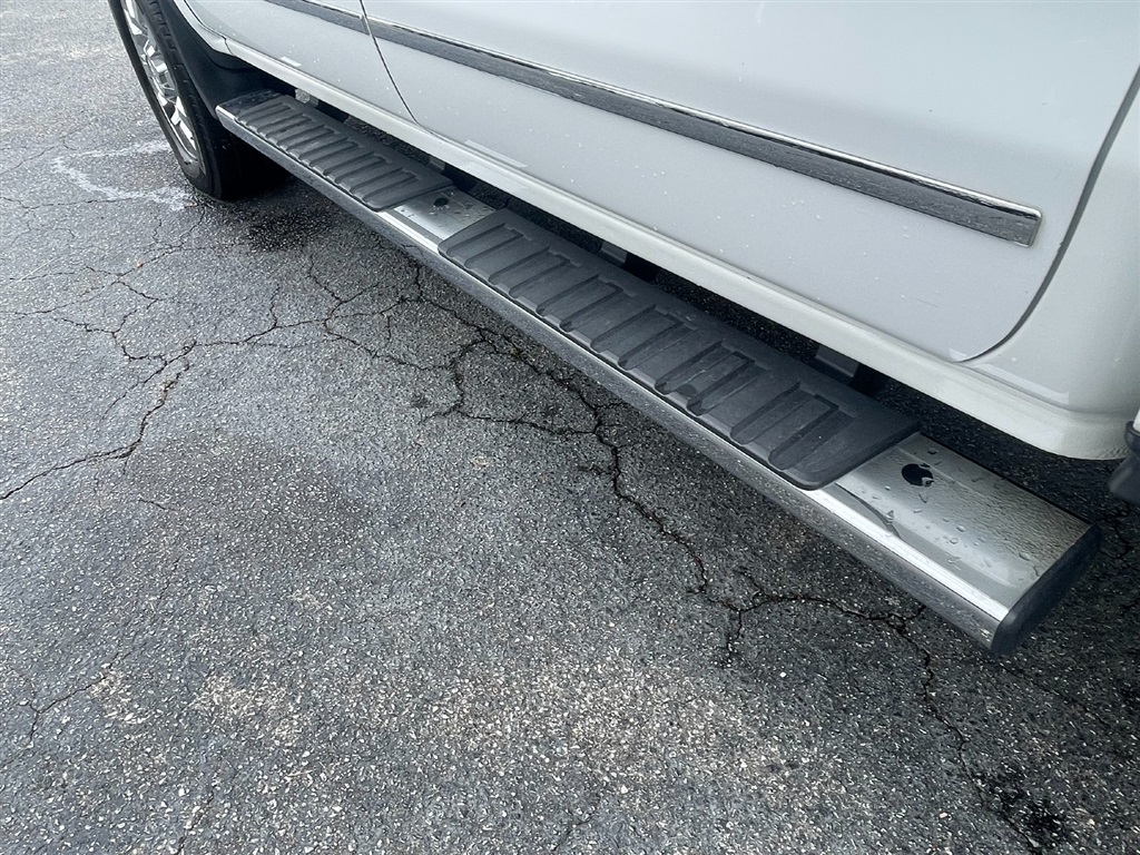 GMCSierra 2500HD Denali Crew Cab 4WD22