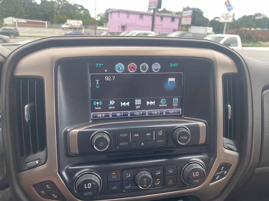 GMCSierra 2500HD Denali Crew Cab 4WD35