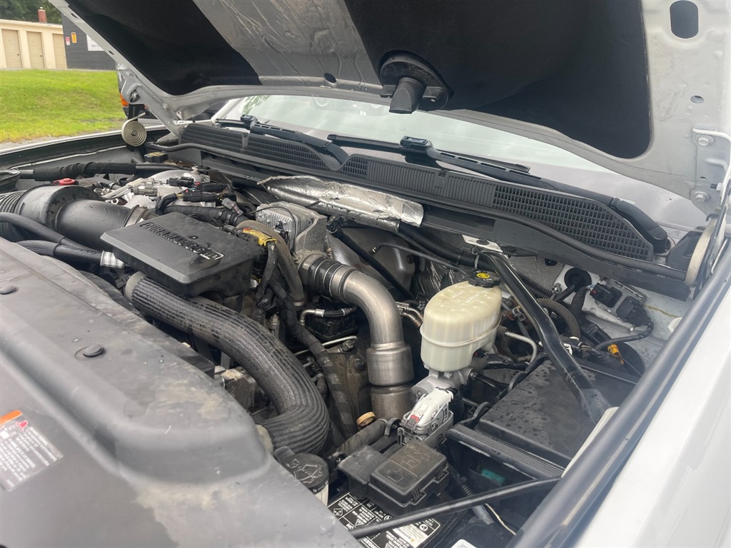 GMCSierra 2500HD Denali Crew Cab 4WD48