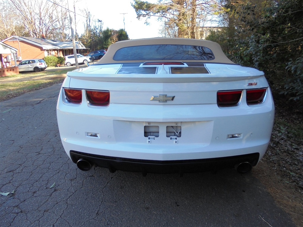 2011 Chevrolet Camaro SS photo