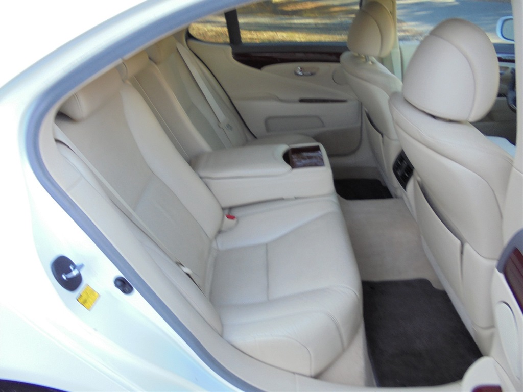 2012 Lexus LS 460 photo