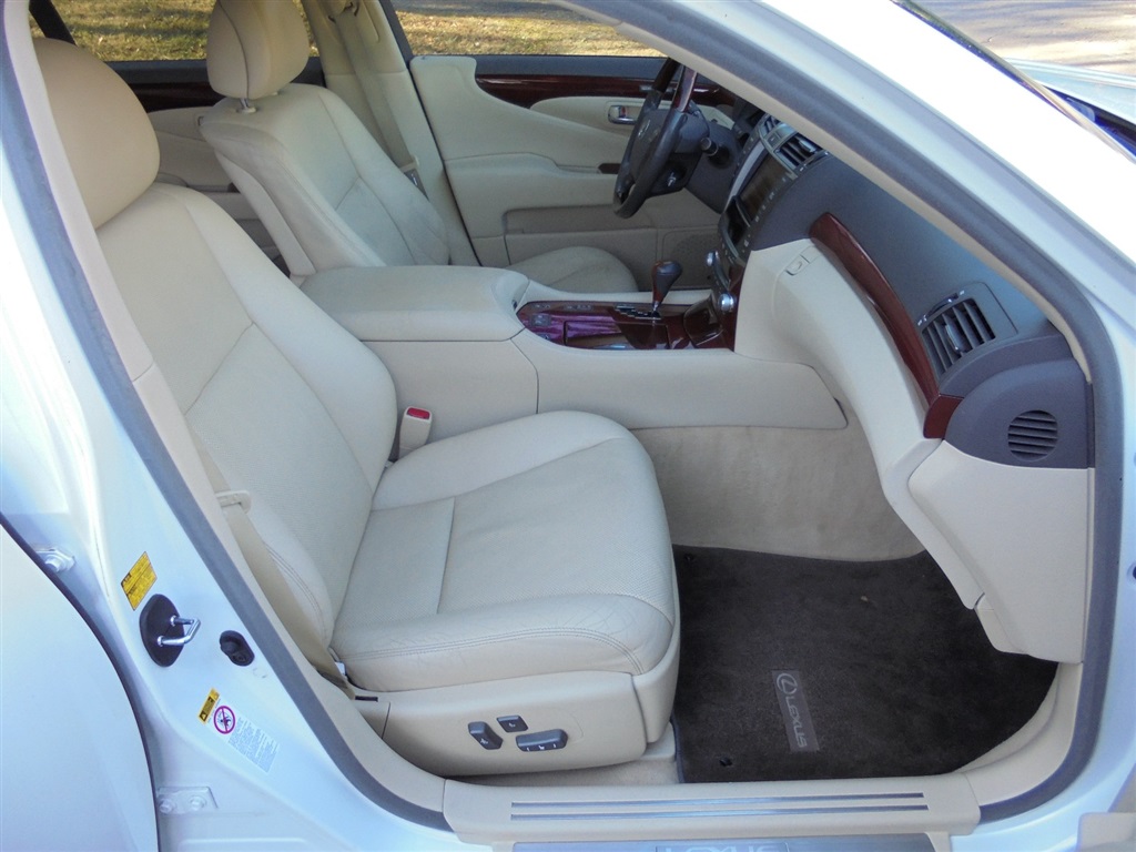 2012 Lexus LS 460 photo
